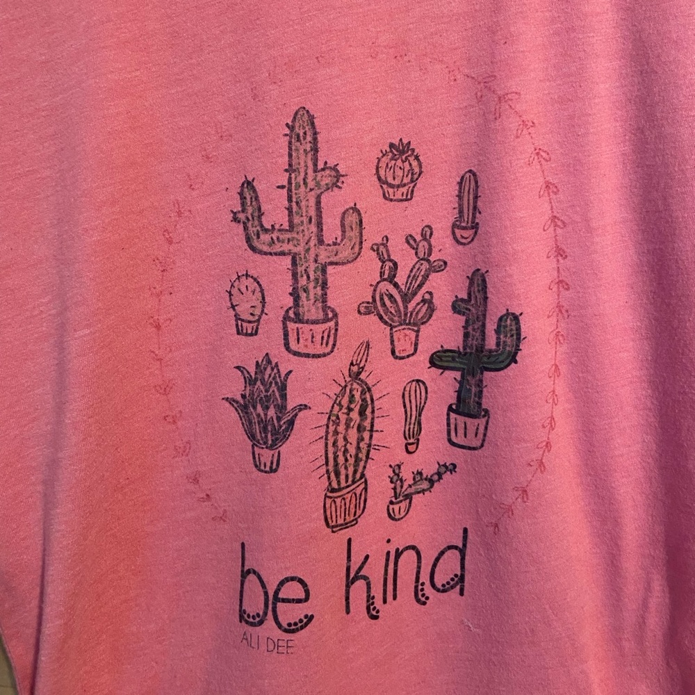 Ali Dee Ringer Graphic Tee - Picture 4 of 4